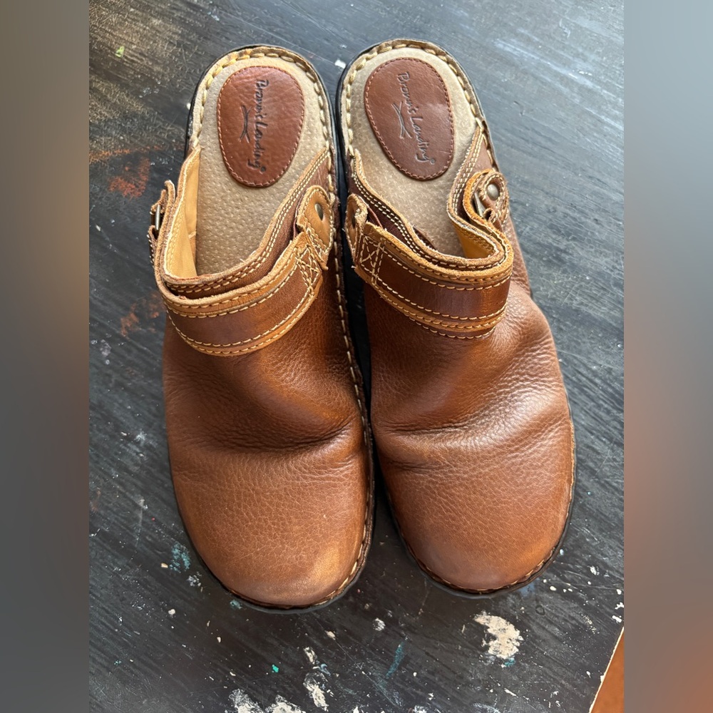 brown’s landing brown leather clogs